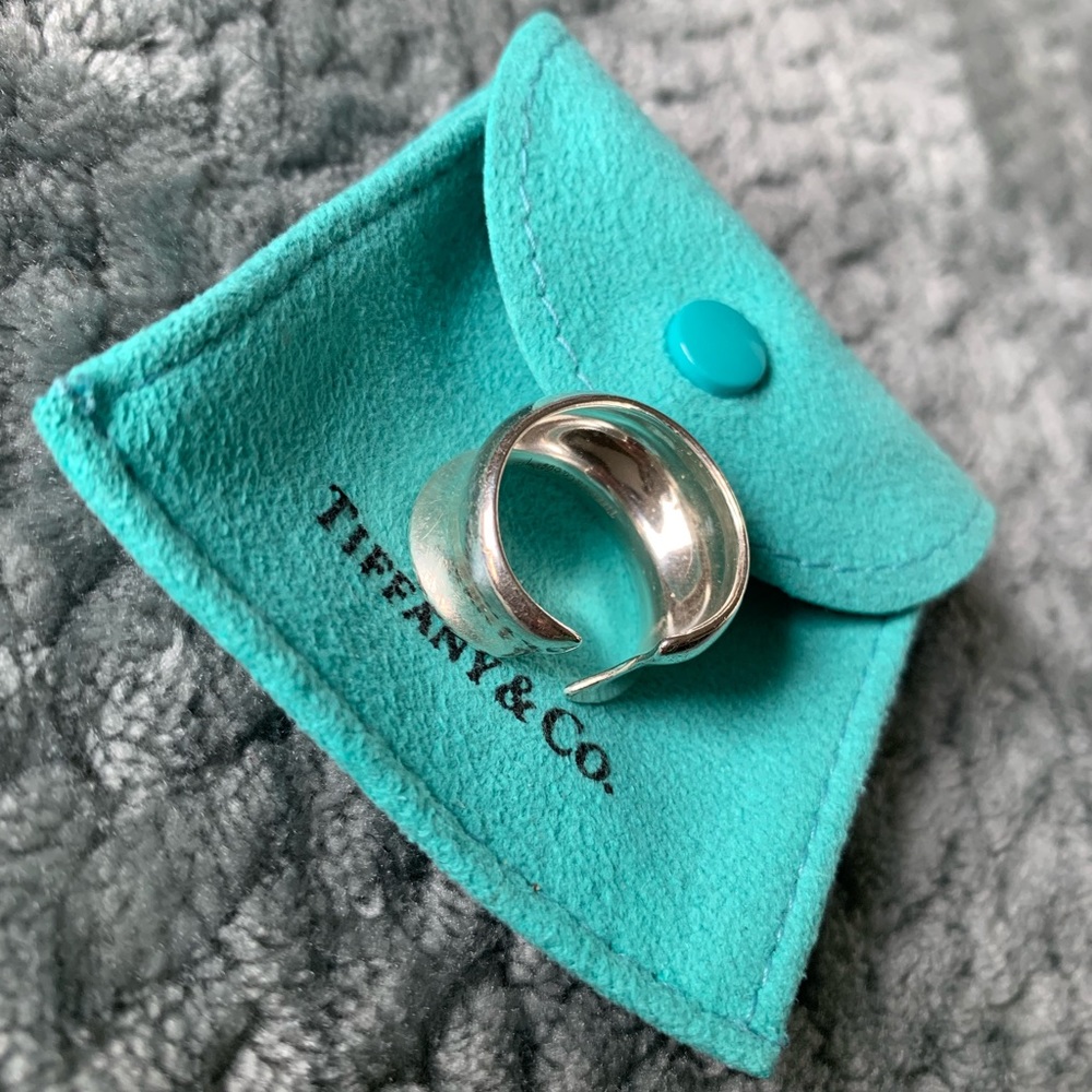 Tiffany’s size 6 Ring